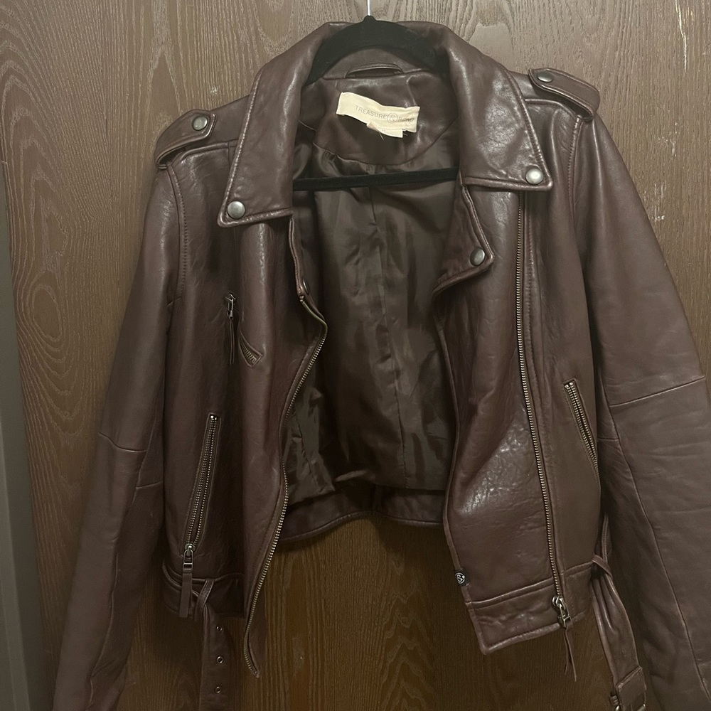 treasure & bond brown leather jacket |size M| medium worn but in good condition